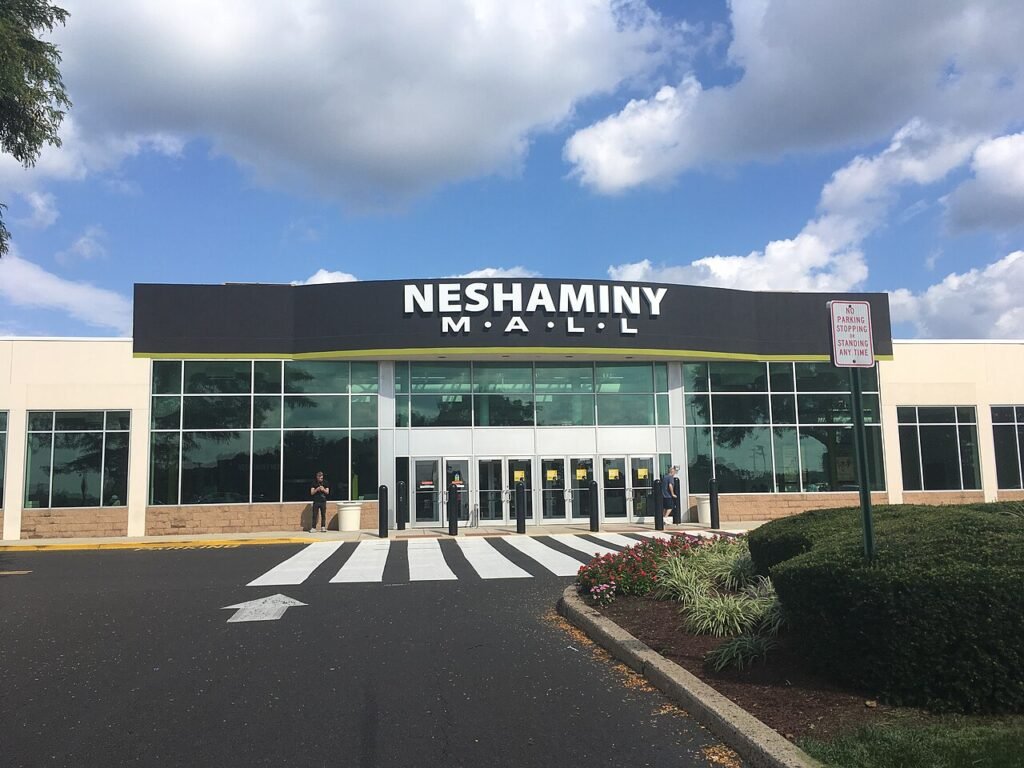 Neshaminy Mall entrance, Bensalem PA